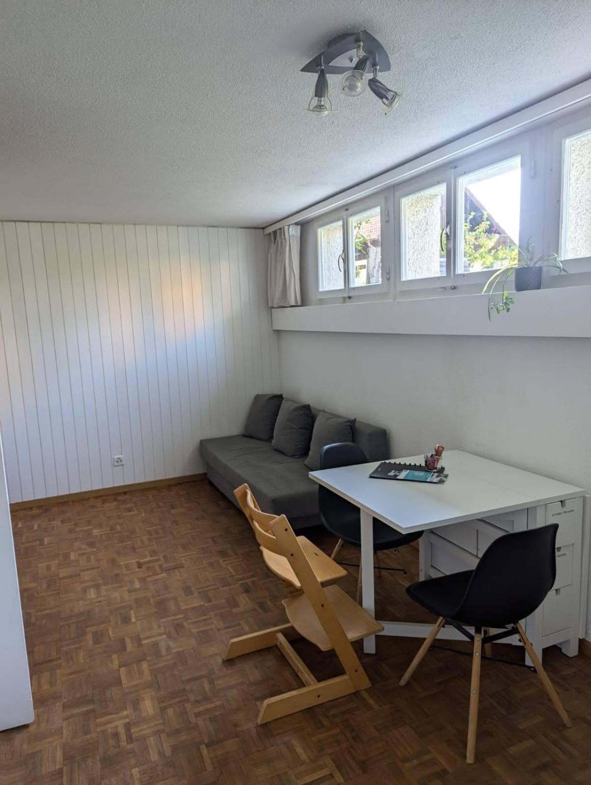 2.5 Zimmerwohnung, Pinut Trin エクステリア 写真